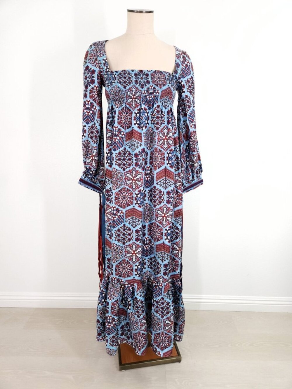GUCCI Y2K 2007 Runway Mosaic Print Silk Midi Dress Blue Tiered Boho Size 40